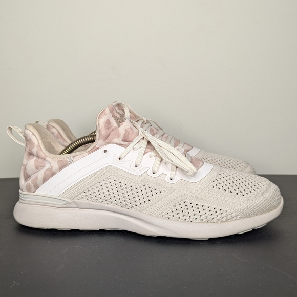 APL Athletic Propulsion Labs Techloom Tracer Sneaker Creme Beach Leopard Women's - Picture 1 of 9